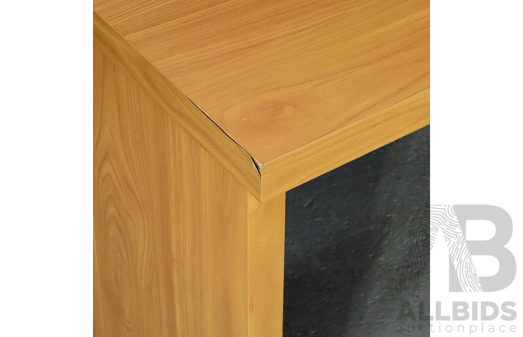Modern Melamine Desk.