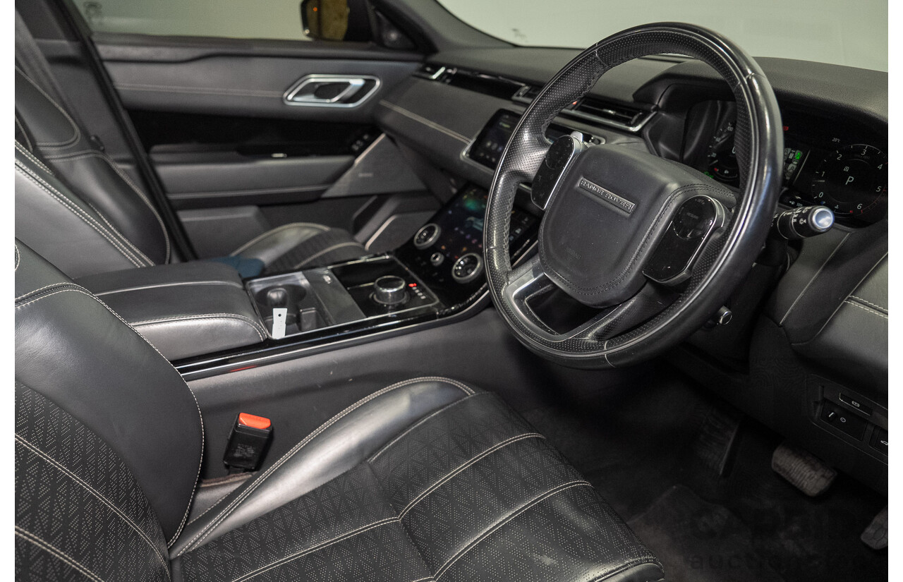 09/2017 Land Rover Range Rover Velar D300 HSE (AWD) L560 MY18 4d Wagon Ultimate Black Metallic Twin Turbo Diesel V6 3.0L