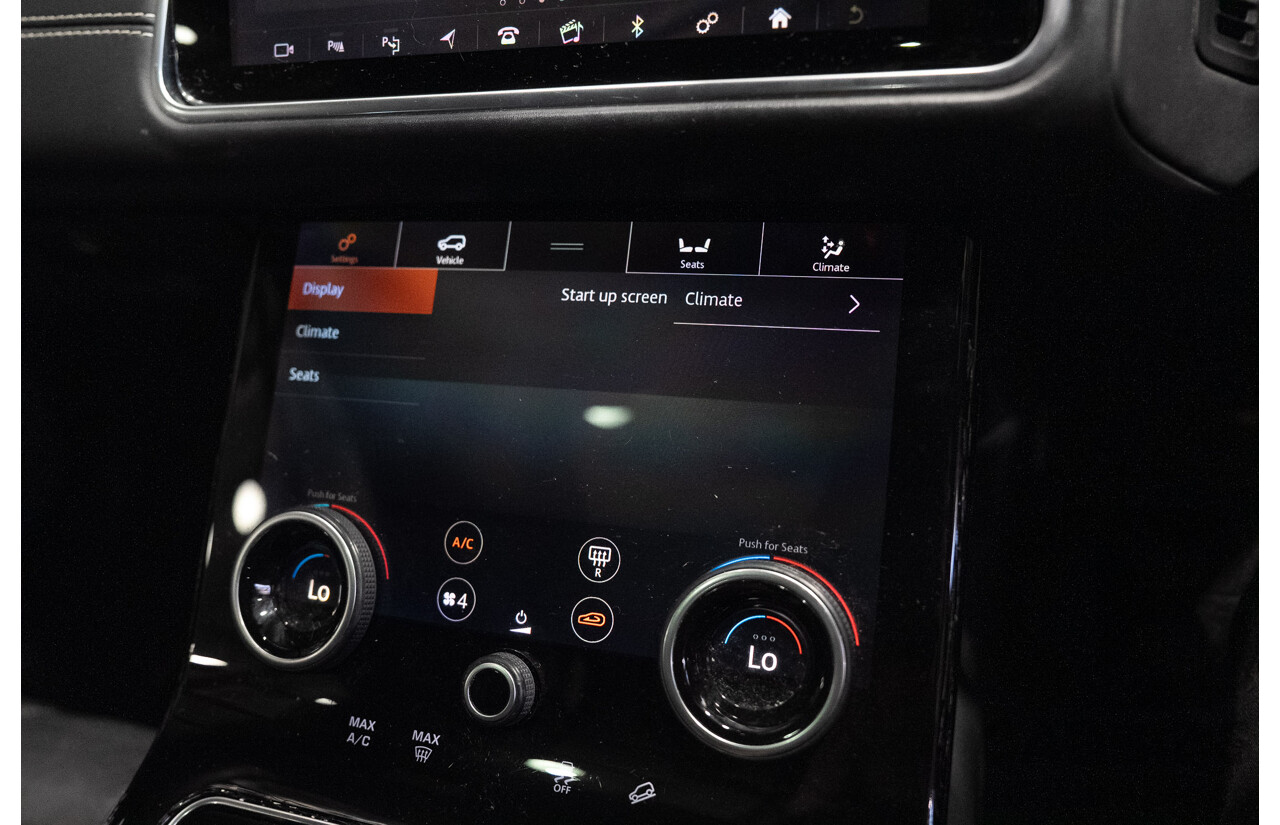 09/2017 Land Rover Range Rover Velar D300 HSE (AWD) L560 MY18 4d Wagon Ultimate Black Metallic Twin Turbo Diesel V6 3.0L