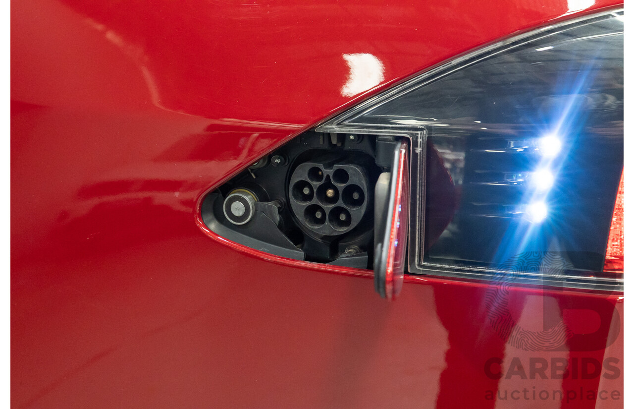 10/2015 Tesla Model S P85D (AWD) 4d Hatchback Sunset Red Metallic - Dedicated Electric EV 376kW