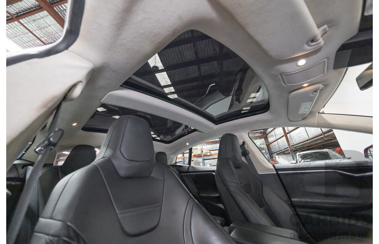 10/2015 Tesla Model S P85D (AWD) 4d Hatchback Sunset Red Metallic - Dedicated Electric EV 376kW