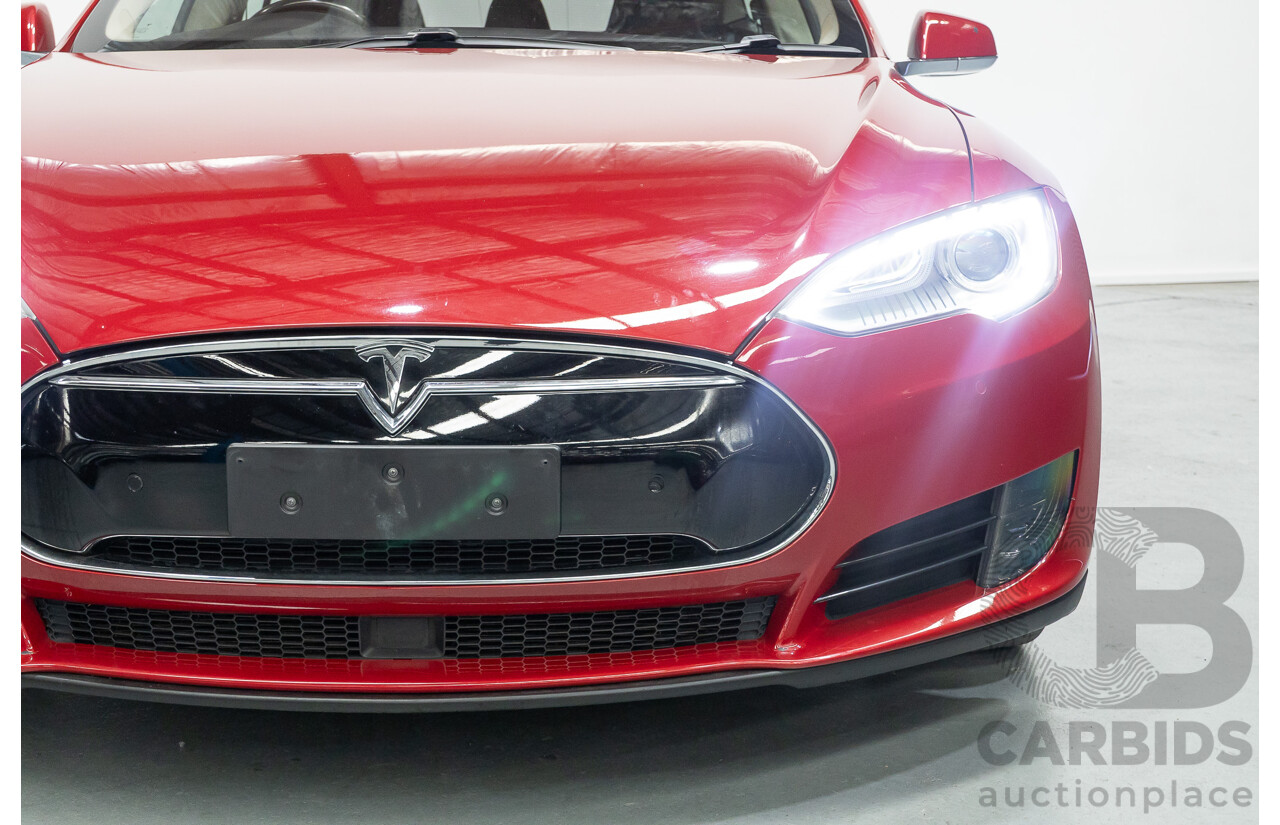10/2015 Tesla Model S P85D (AWD) 4d Hatchback Sunset Red Metallic - Dedicated Electric EV 376kW