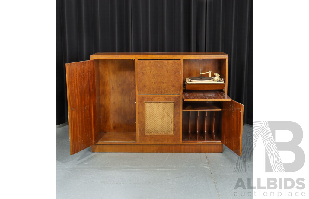 Art Deco Radiogram