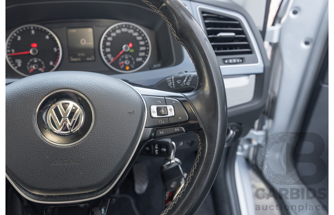 7/2016 Volkswagen Multivan Generation Six TDI 450 T6 MY16 4d Wagon Reflex Silver & Acapulco Blue Metallic Twin Turbo Diesel 2.0L