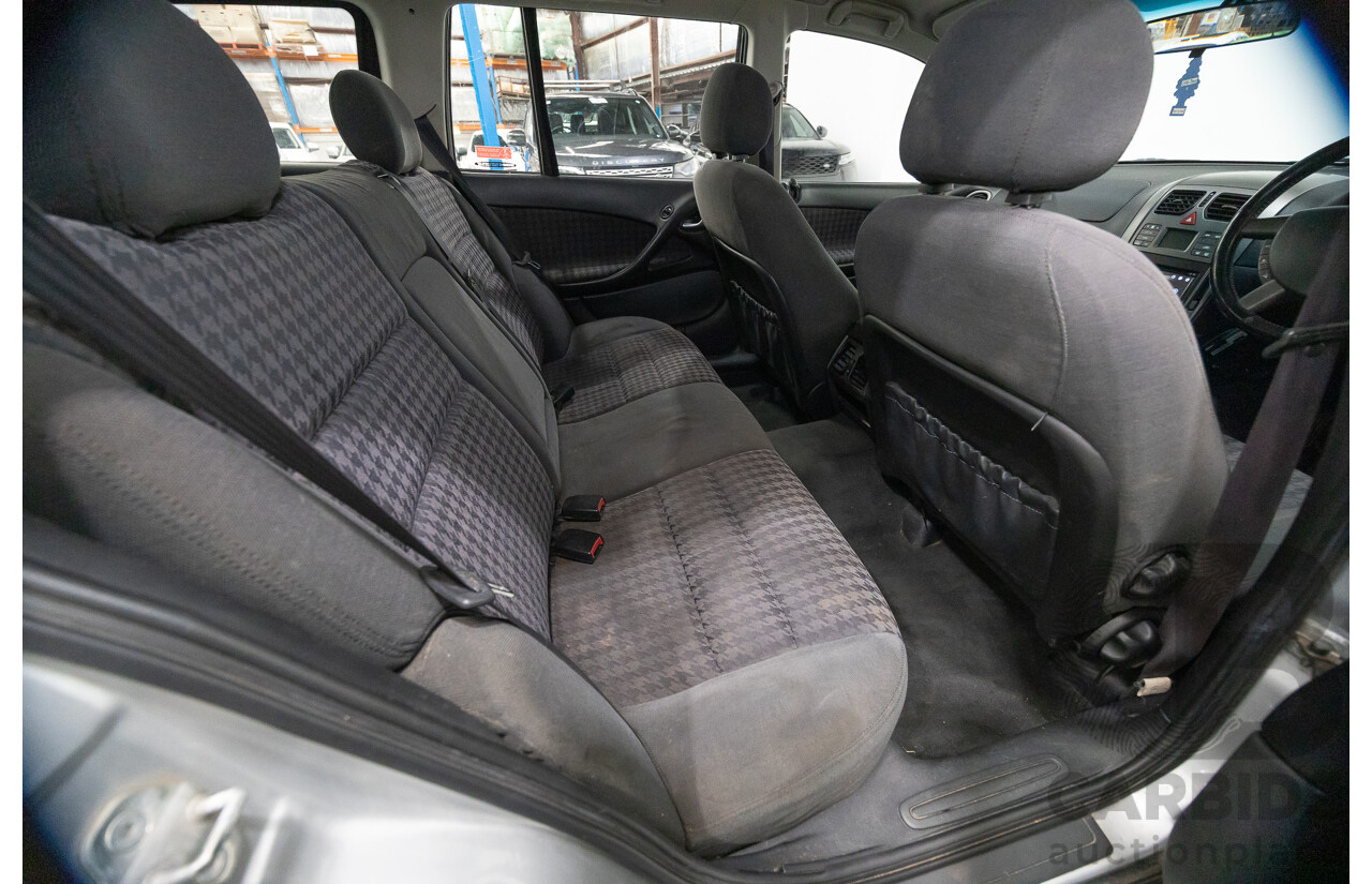04/2004 Holden Adventra CX8 VYII 4d Wagon Silver 5.7L