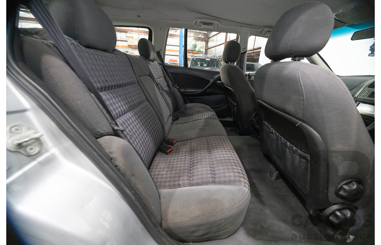 04/2004 Holden Adventra CX8 VYII 4d Wagon Silver 5.7L