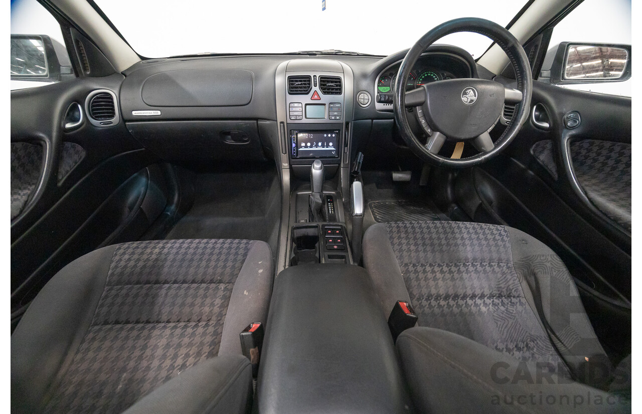 04/2004 Holden Adventra CX8 VYII 4d Wagon Silver 5.7L