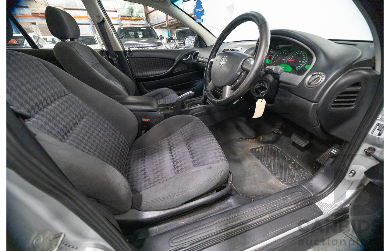 04/2004 Holden Adventra CX8 VYII 4d Wagon Silver 5.7L