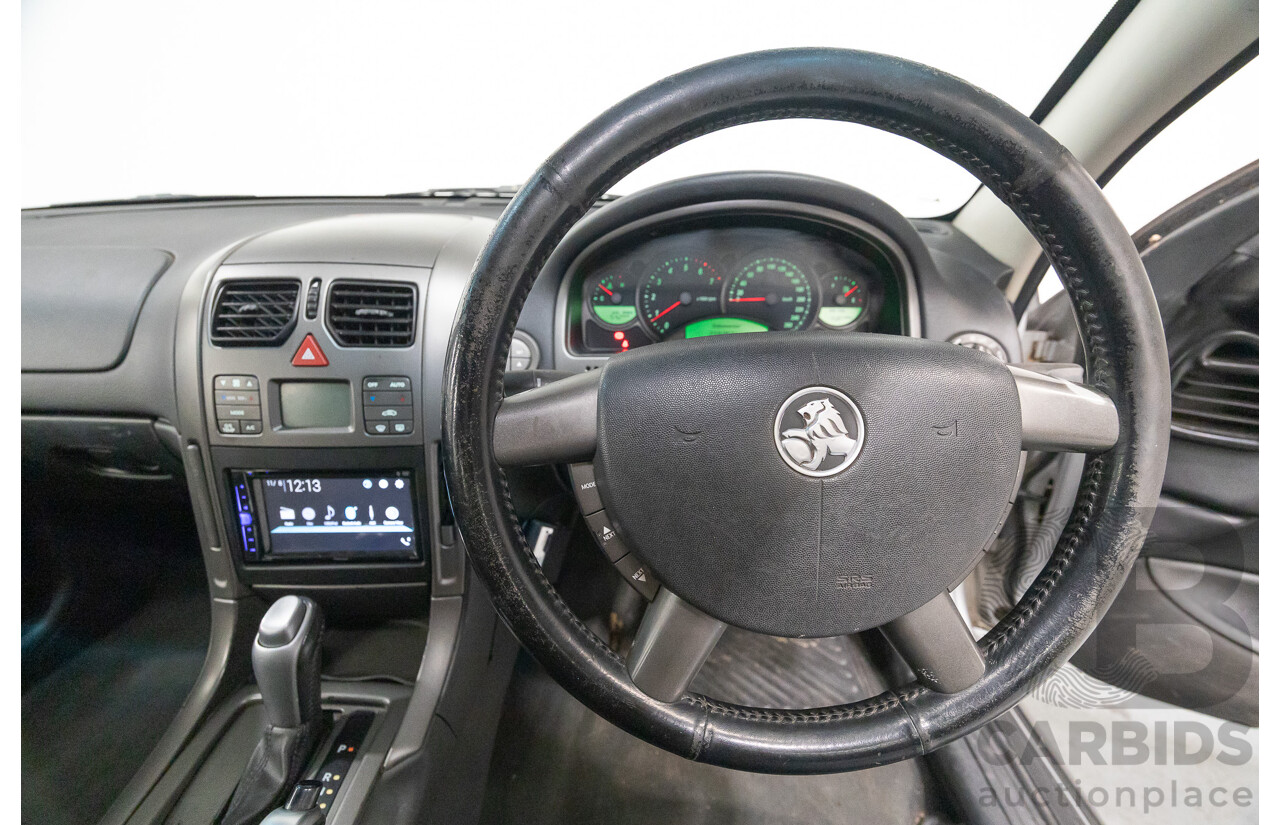 04/2004 Holden Adventra CX8 VYII 4d Wagon Silver 5.7L