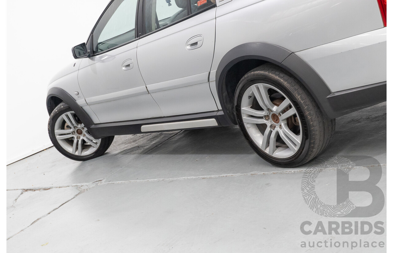 04/2004 Holden Adventra CX8 VYII 4d Wagon Silver 5.7L