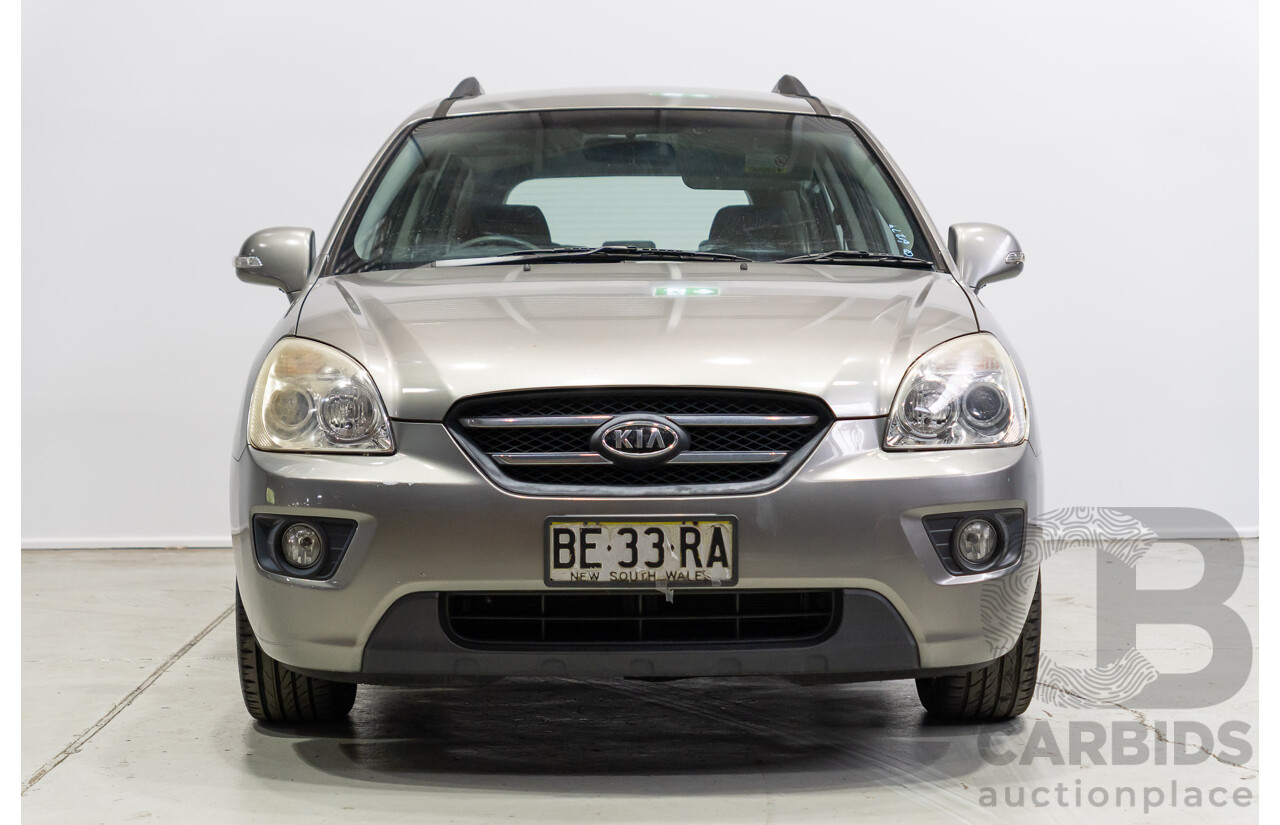 01/2010 Kia Rondo EX UN MY10 4d Wagon Titanium Silver 2.0L - 7 Seater