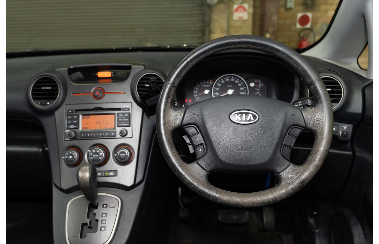 01/2010 Kia Rondo EX UN MY10 4d Wagon Titanium Silver 2.0L - 7 Seater