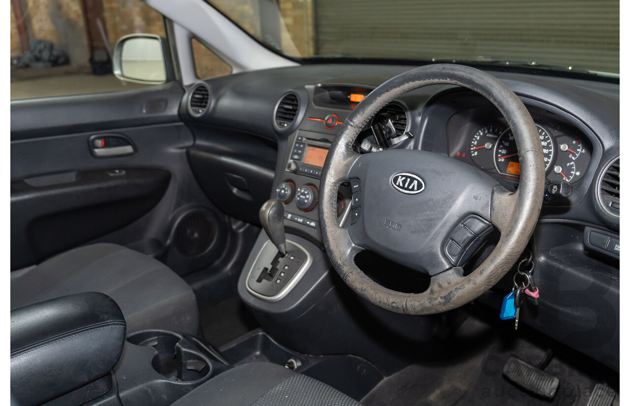 01/2010 Kia Rondo EX UN MY10 4d Wagon Titanium Silver 2.0L - 7 Seater