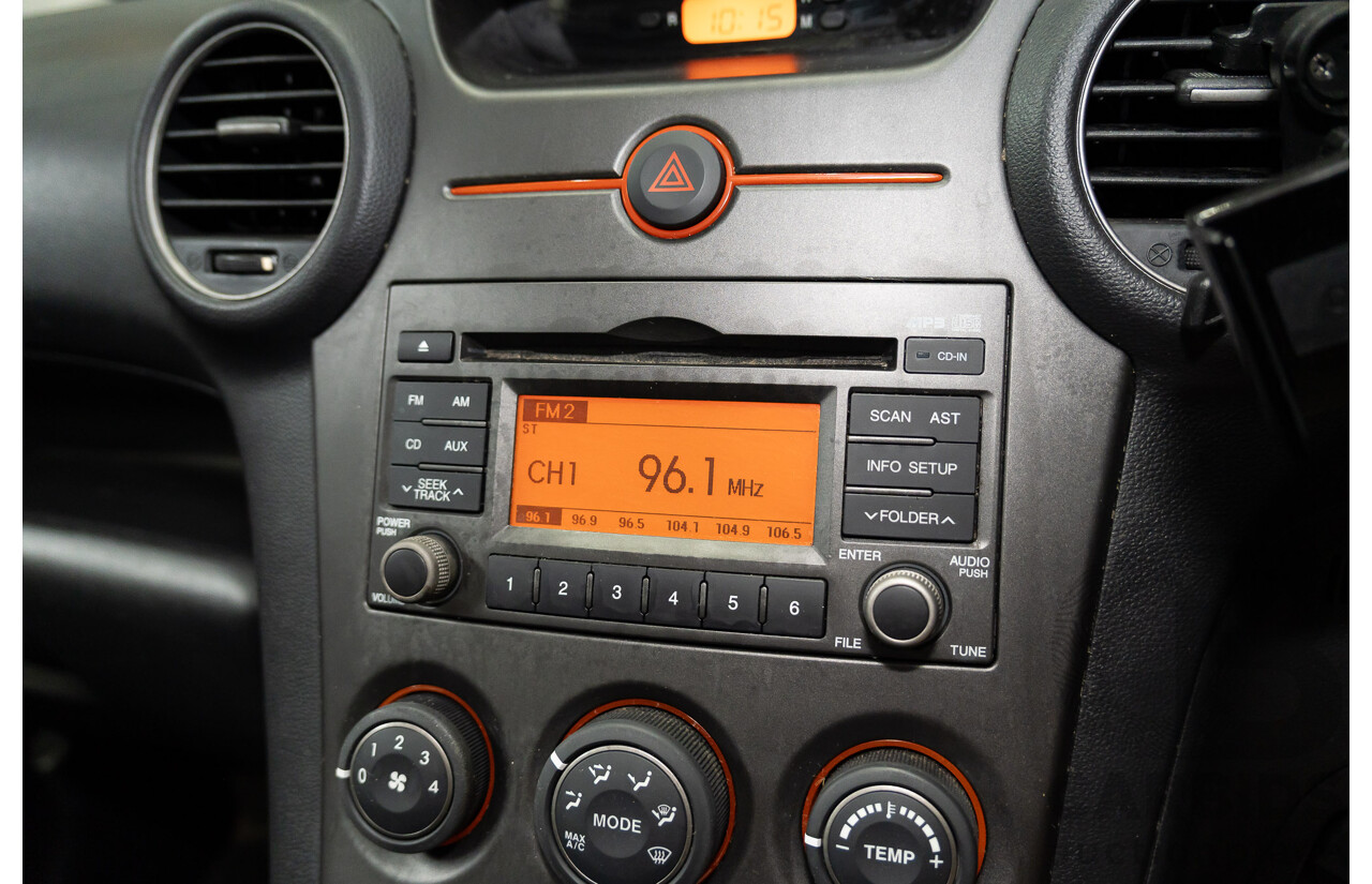 01/2010 Kia Rondo EX UN MY10 4d Wagon Titanium Silver 2.0L - 7 Seater