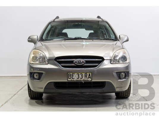 01/2010 Kia Rondo EX UN MY10 4d Wagon Titanium Silver 2.0L - 7 Seater