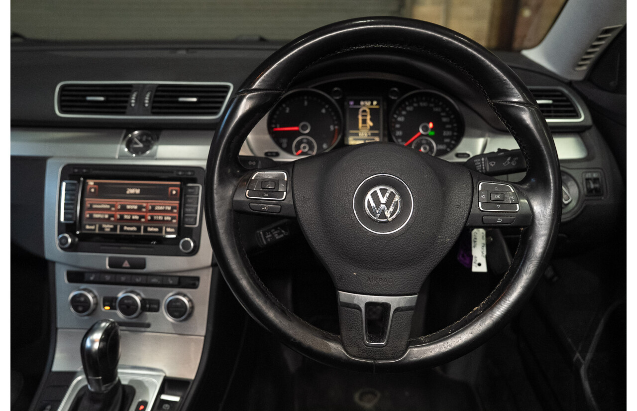 09/2012 Volkswagen Passat 125 TDI Highline 3C MY13 4d Sedan Brown Turbo Diesel 2.0L