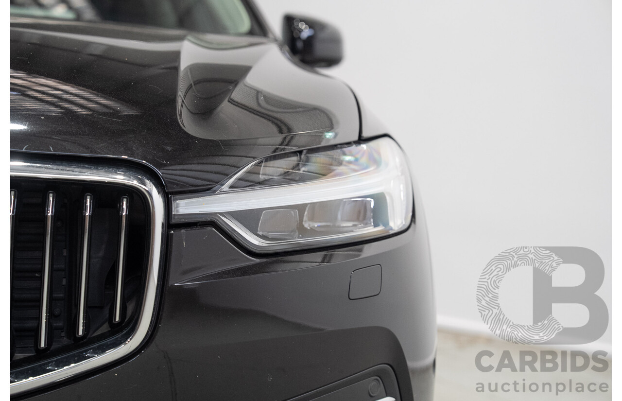 11/2017 Volvo XC60 D4 Inscription (AWD) 246 MY18 4d Wagon Ice White Turbo Diesel 2.0L