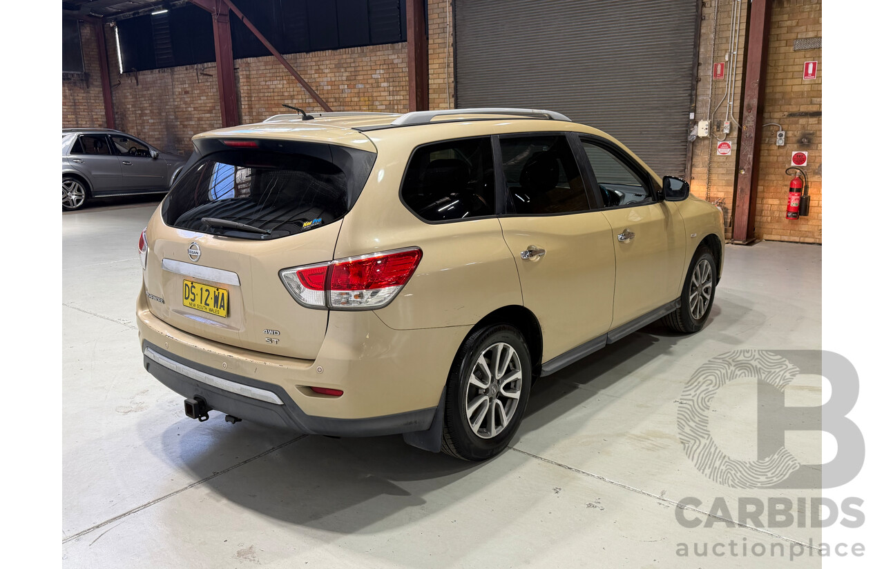 10/2013 Nissan Pathfinder ST (4x4) R52 4d Wagon Gold V6 3.5L - 7 Seater