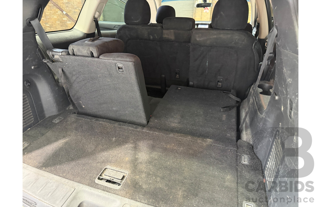 10/2013 Nissan Pathfinder ST (4x4) R52 4d Wagon Gold V6 3.5L - 7 Seater