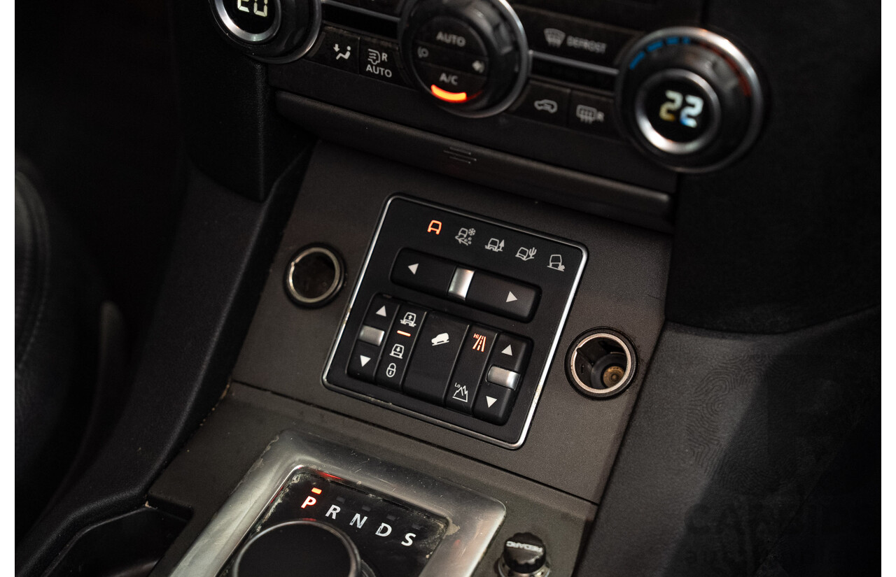 07/2014 Land Rover Discovery 4 3.0 TDV6 (4x4) MY14 4d Wagon Indus Silver Twin Turbo Diesel V6 3.0L - 7 Seater