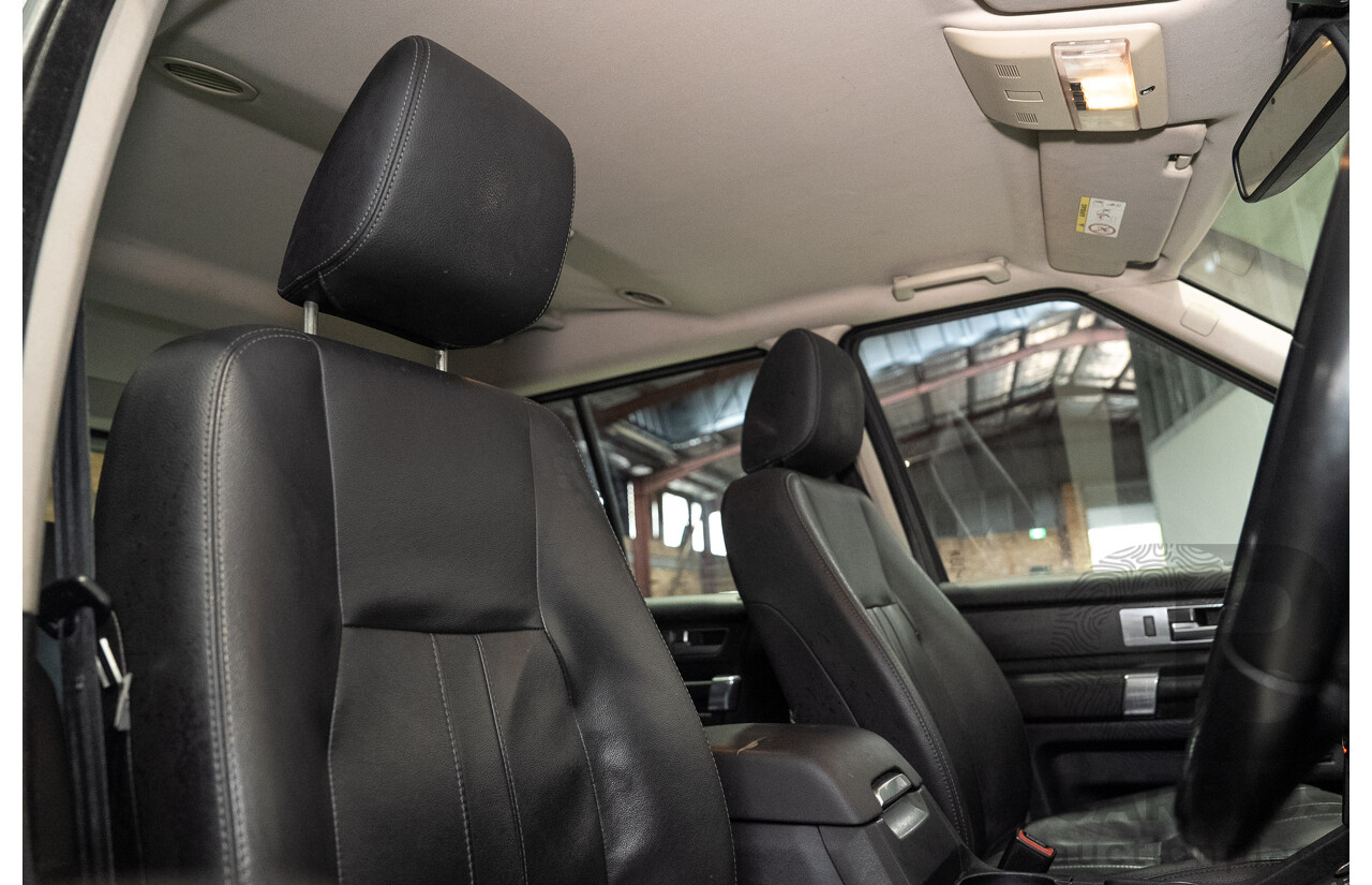 07/2014 Land Rover Discovery 4 3.0 TDV6 (4x4) MY14 4d Wagon Indus Silver Twin Turbo Diesel V6 3.0L - 7 Seater
