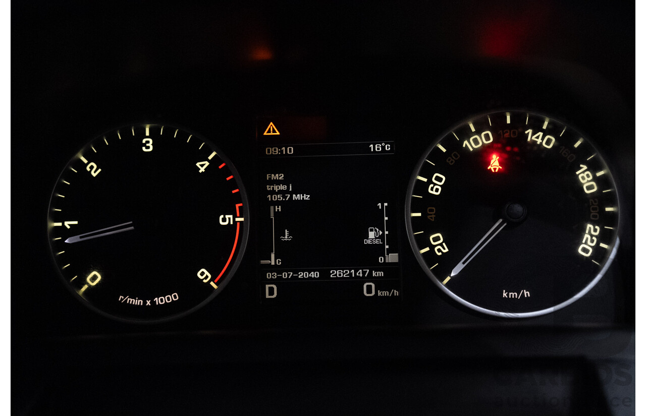 07/2014 Land Rover Discovery 4 3.0 TDV6 (4x4) MY14 4d Wagon Indus Silver Twin Turbo Diesel V6 3.0L - 7 Seater