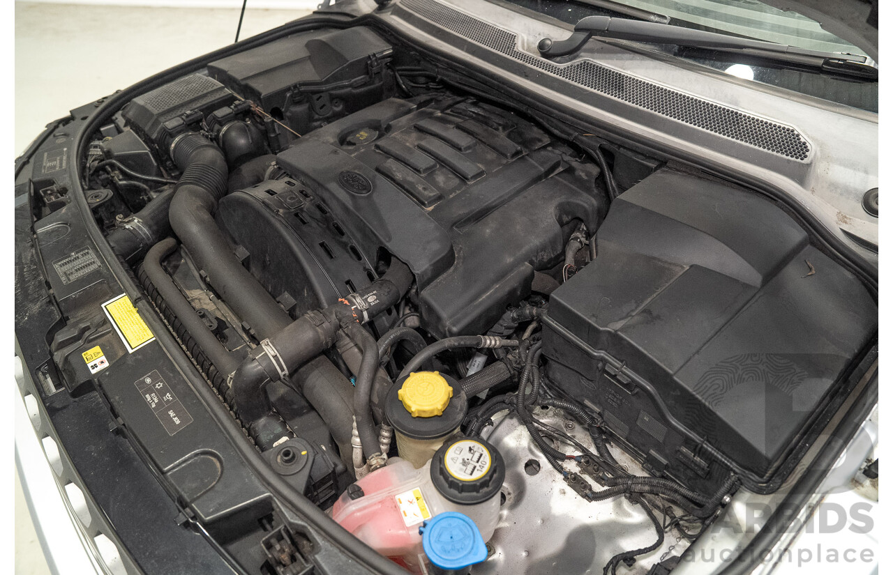 07/2014 Land Rover Discovery 4 3.0 TDV6 (4x4) MY14 4d Wagon Indus Silver Twin Turbo Diesel V6 3.0L - 7 Seater