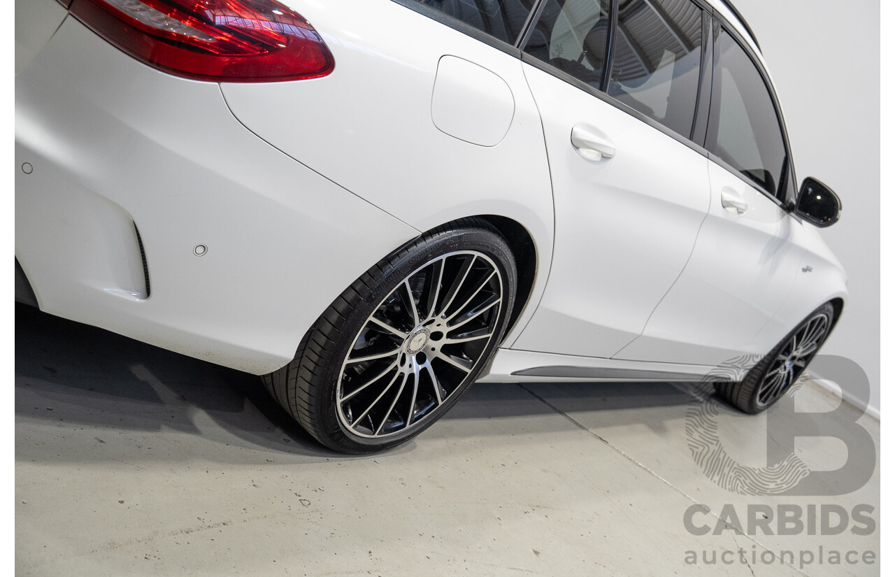 04/2015 Mercedes-Benz C200 205 4d Wagon Polar White 2.0L