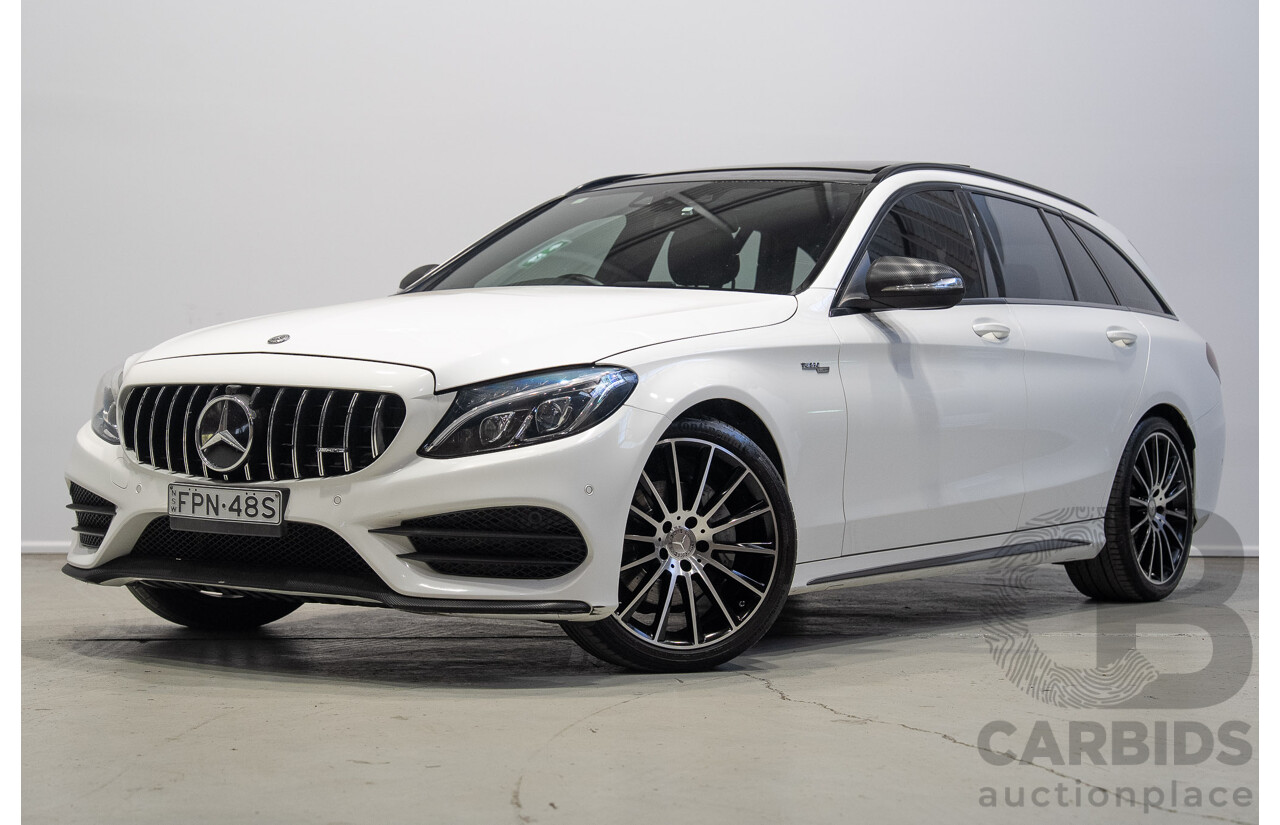 04/2015 Mercedes-Benz C200 205 4d Wagon Polar White 2.0L