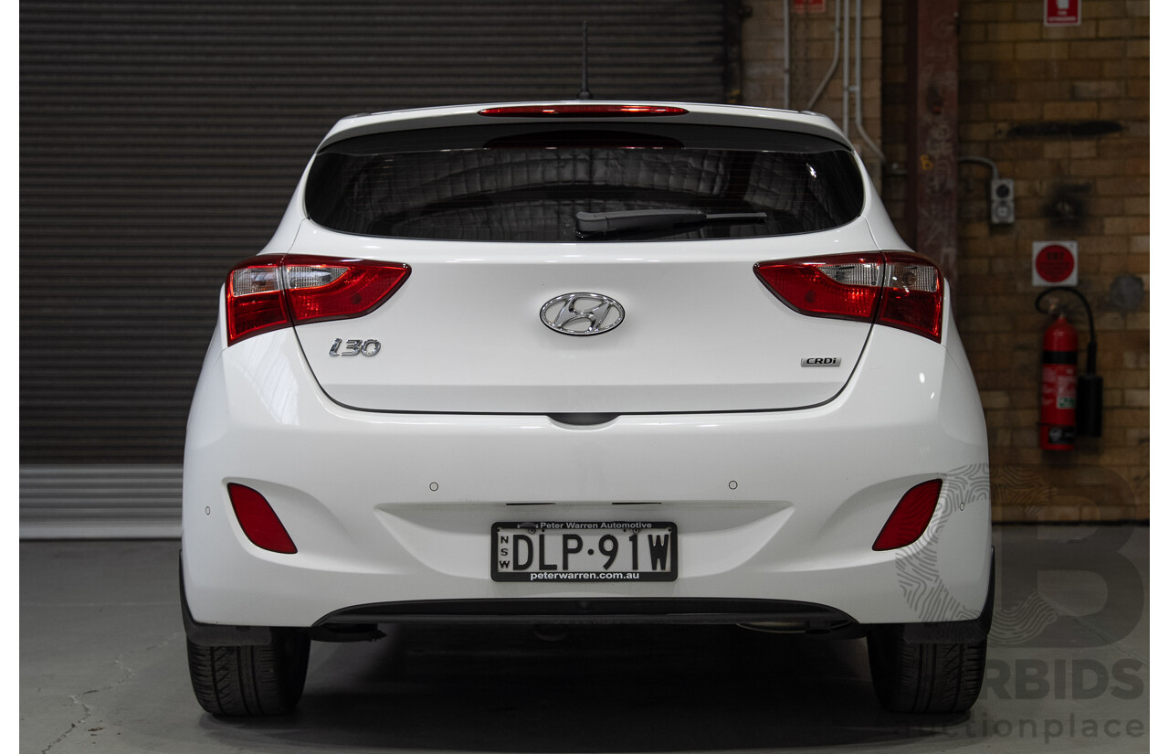 10/2016 Hyundai I30 Active CRDi GD4 Series 2 5d Hatchback White Turbo Diesel 1.6L