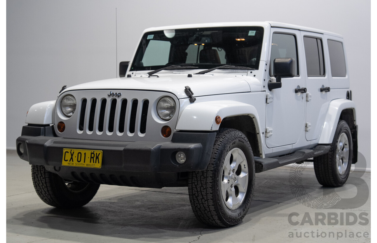 4/2013 Jeep Wrangler Unlimited Overland JK MY13 4d Hardtop White V6 3.6L