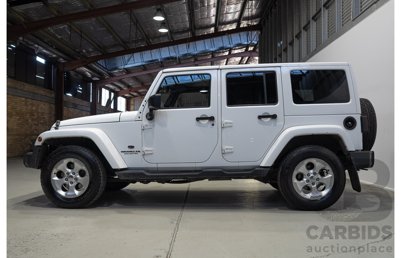 4/2013 Jeep Wrangler Unlimited Overland JK MY13 4d Hardtop White V6 3.6L