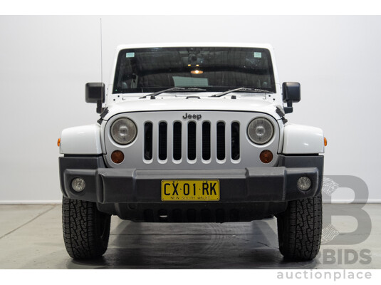 4/2013 Jeep Wrangler Unlimited Overland JK MY13 4d Hardtop White V6 3.6L