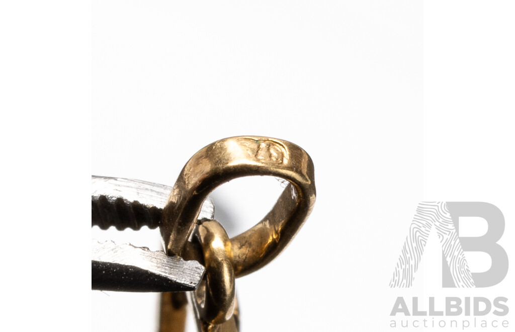 9ct Yellow Gold & Diamond Pendant