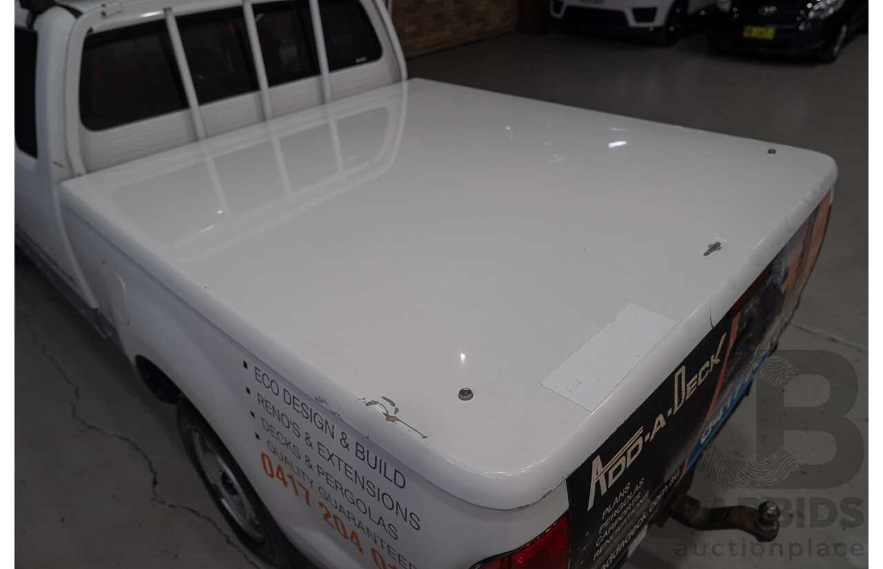 05/2008 Toyota Hilux SR GGN15R 07 UPGRADE X Cab P/Up White 4.0L