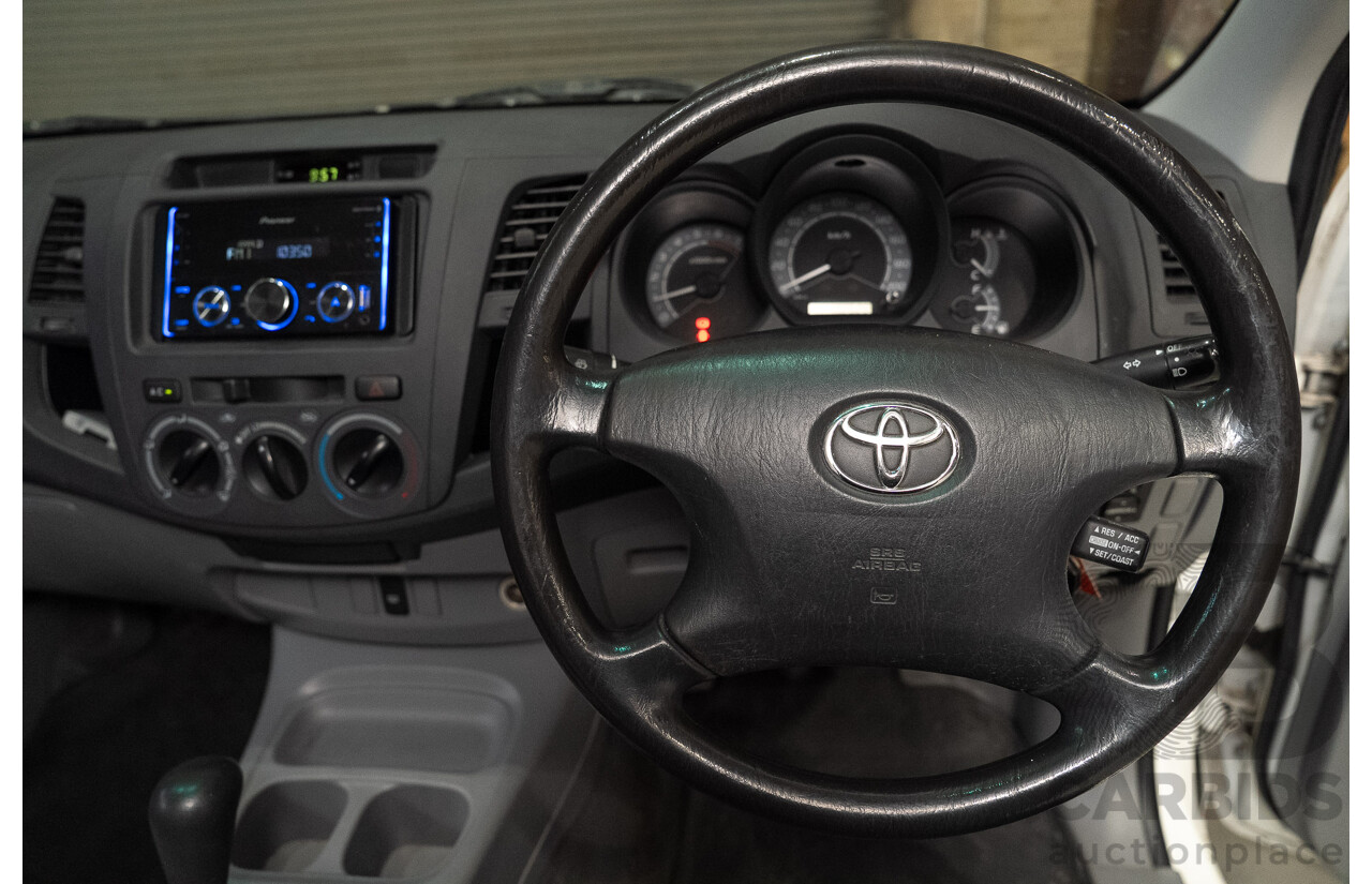 05/2008 Toyota Hilux SR GGN15R 07 UPGRADE X Cab P/Up White 4.0L