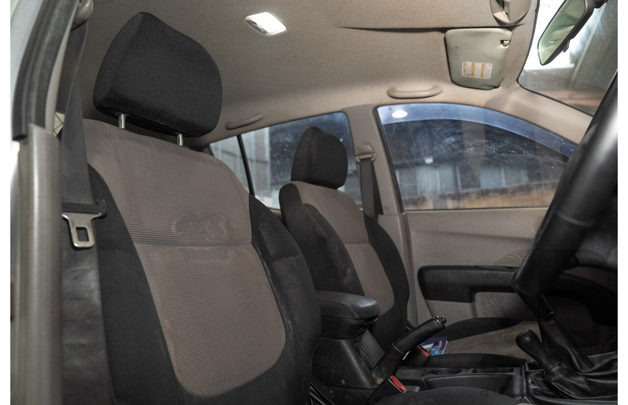 12/2009 Mitsubishi Triton GL-R (4x4) MN MY10 Double Cab Utility SIlver Turbo Diesel 2.5L