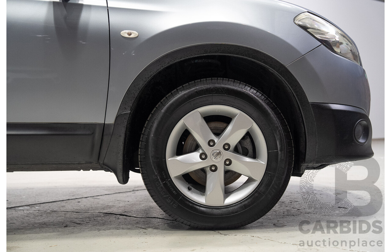 02/2012 Nissan Dualis +2 ST J10 Series 2 4d Wagon Grey 2.0L - 7 Seater