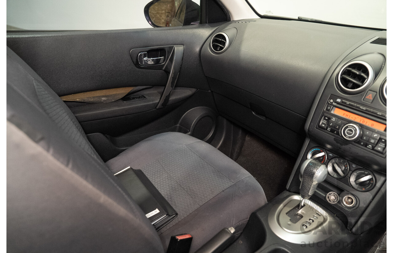 02/2012 Nissan Dualis +2 ST J10 Series 2 4d Wagon Grey 2.0L - 7 Seater