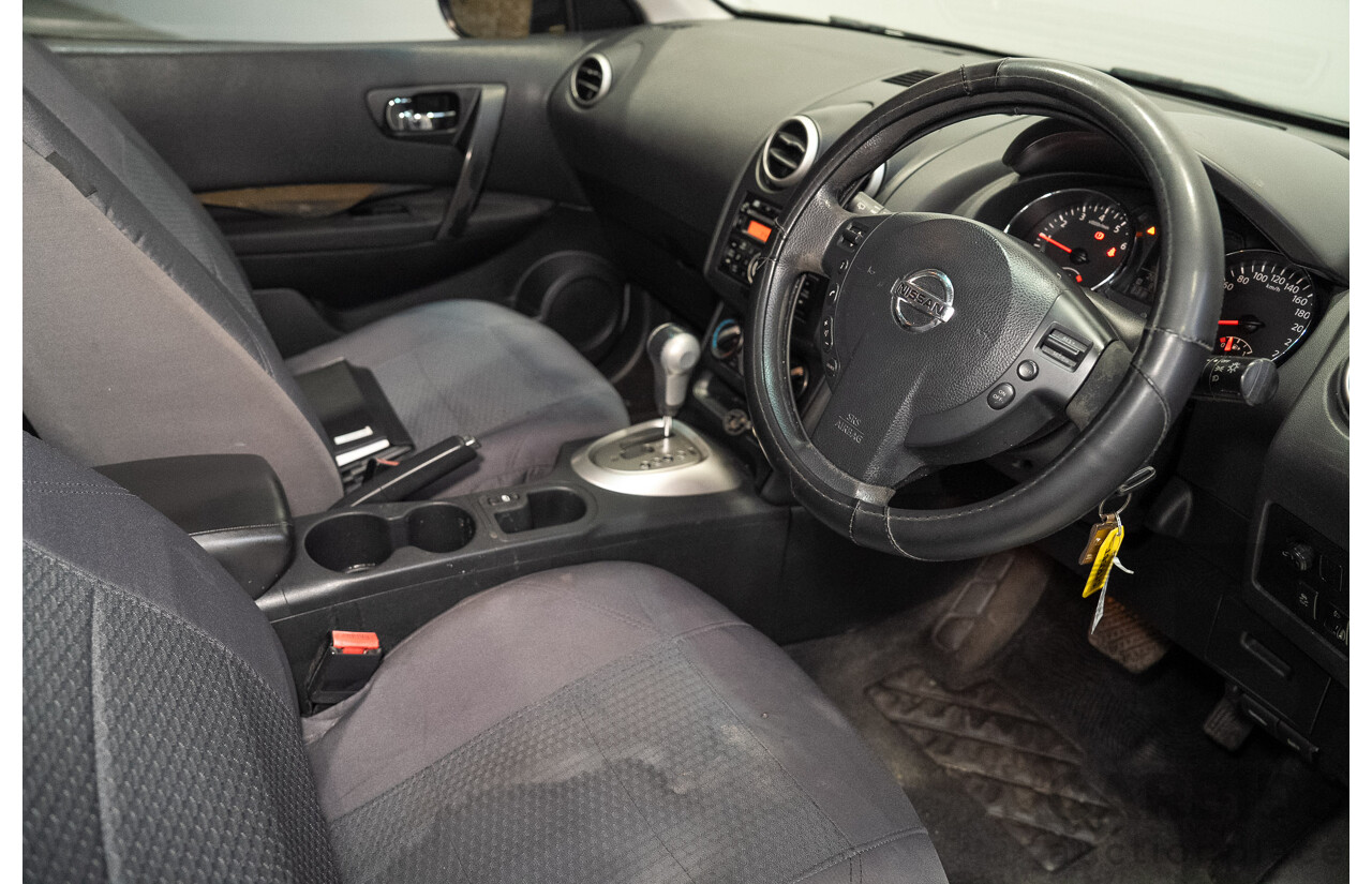02/2012 Nissan Dualis +2 ST J10 Series 2 4d Wagon Grey 2.0L - 7 Seater