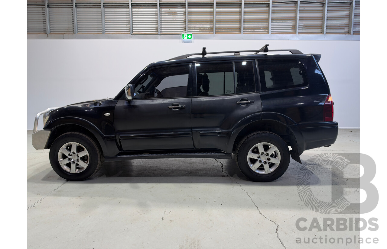 10/2005 Mitsubishi Pajero GLS LWB (4x4) NP MY06 4d Wagon Black 3.2L
