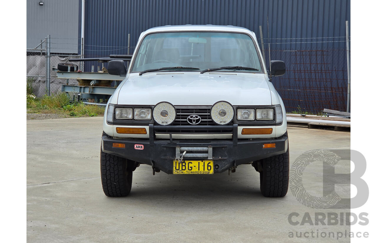 11/1995 Toyota Landcruiser DX (4x4) HZJ80R 4d Wagon White Diesel 4.2L