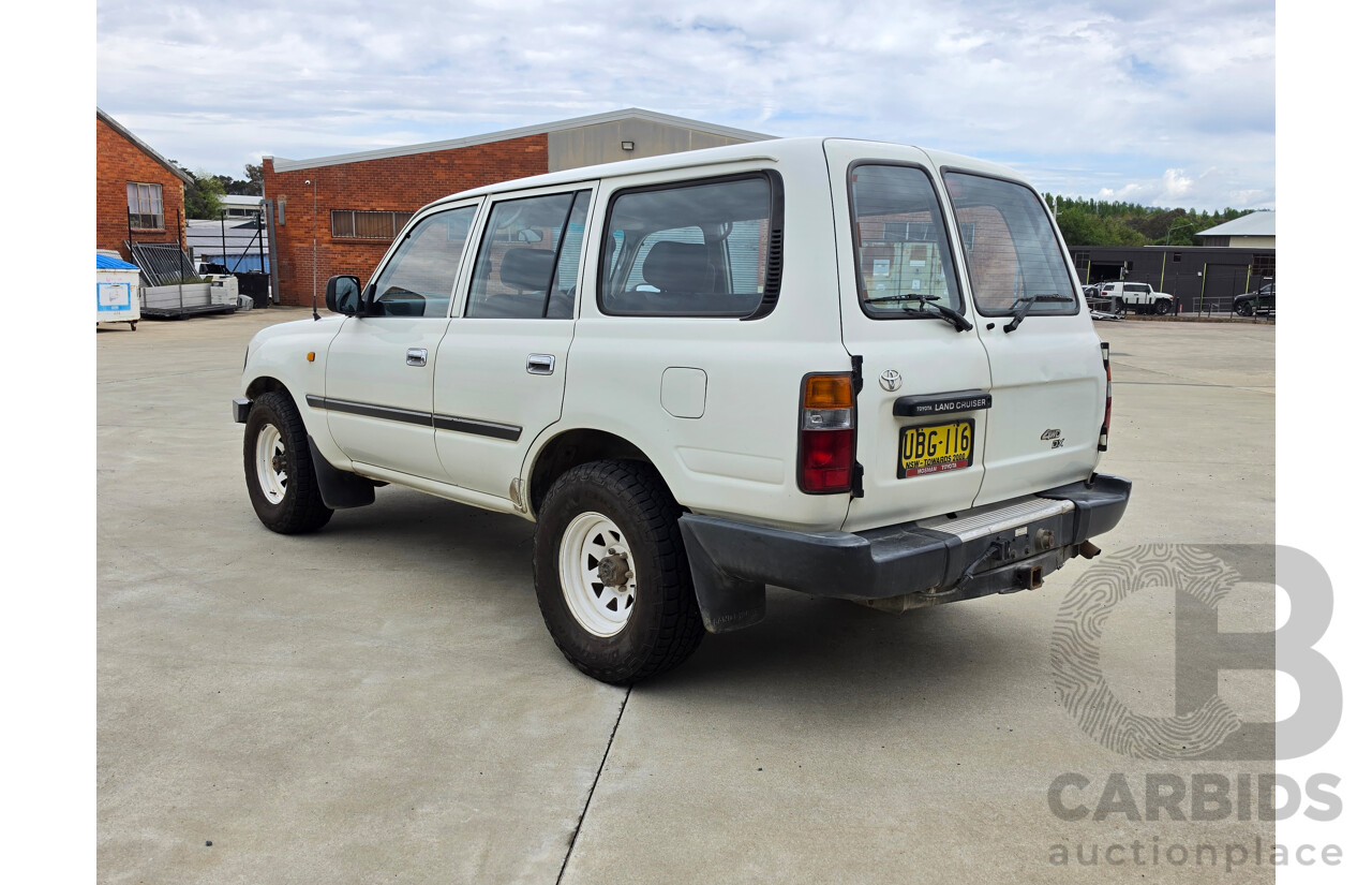 11/1995 Toyota Landcruiser DX (4x4) HZJ80R 4d Wagon White Diesel 4.2L