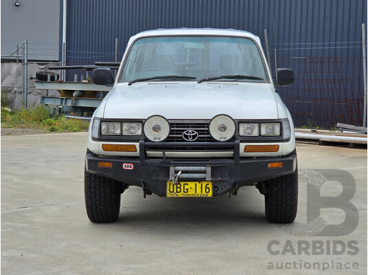 11/1995 Toyota Landcruiser DX (4x4) HZJ80R 4d Wagon White Diesel 4.2L