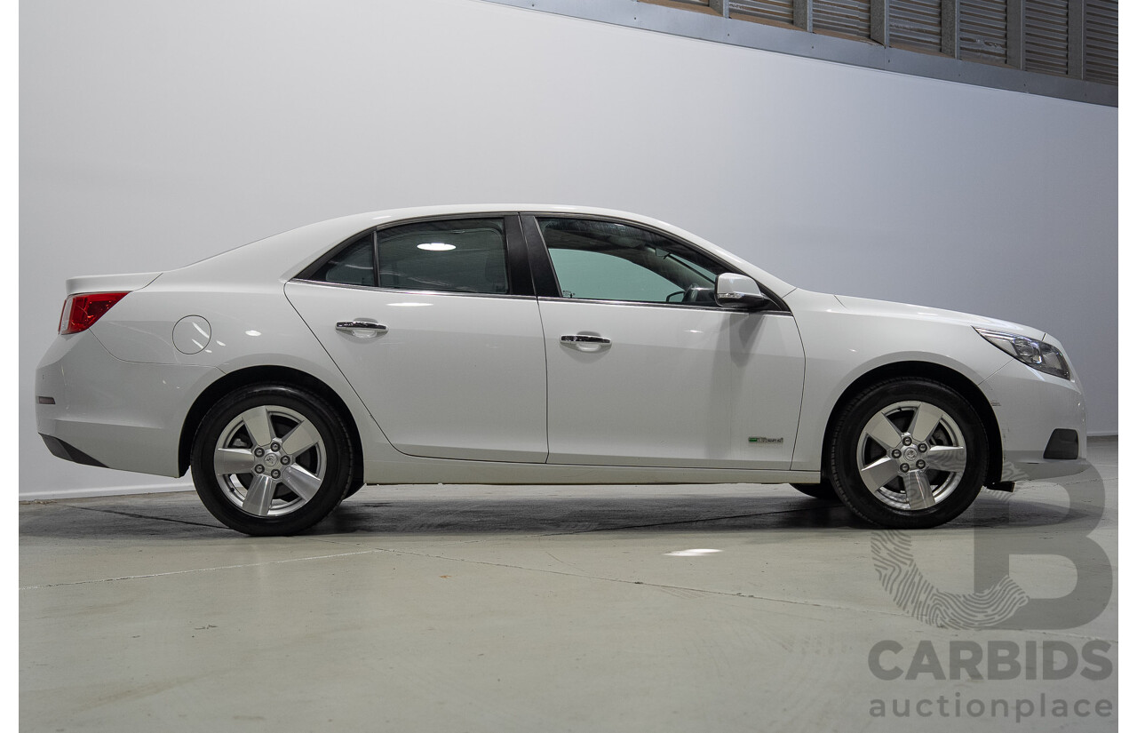 11/2014 Holden Malibu CD EM 4d Sedan Summit White Turbo Diesel 2.0L