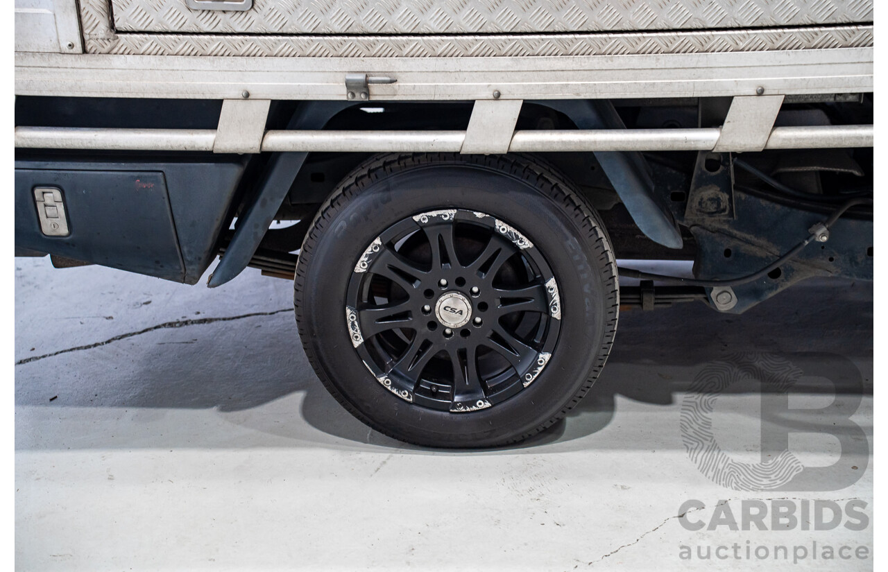 06/2010 Toyota Hilux Workmate TGN16R 09 Upgrade C/Chas Black Sand Turbo Petrol 2.7L