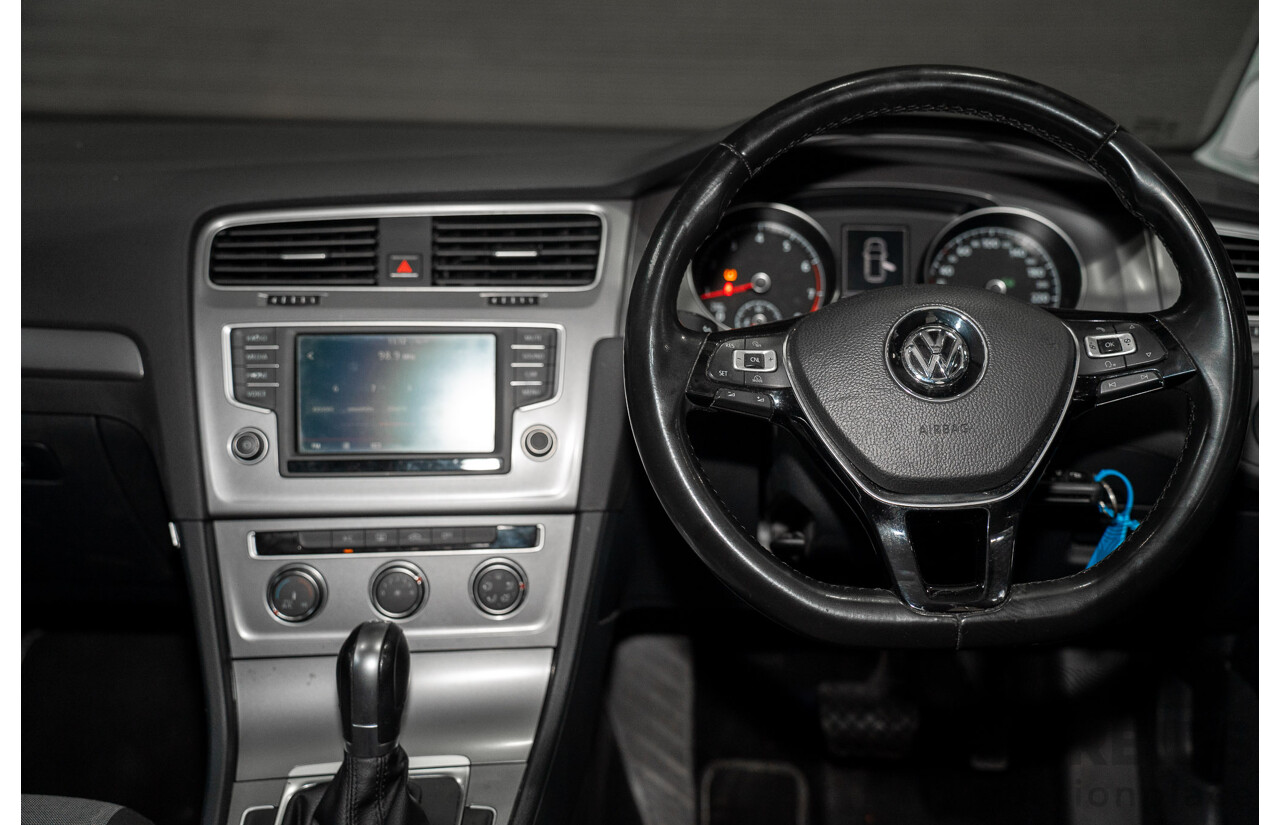 09/2015 Volkswagen Golf 92 TSI Trendline Mk7 MY16 5d Hatchback Tungsten Silver Metallic Turbo 1.4L