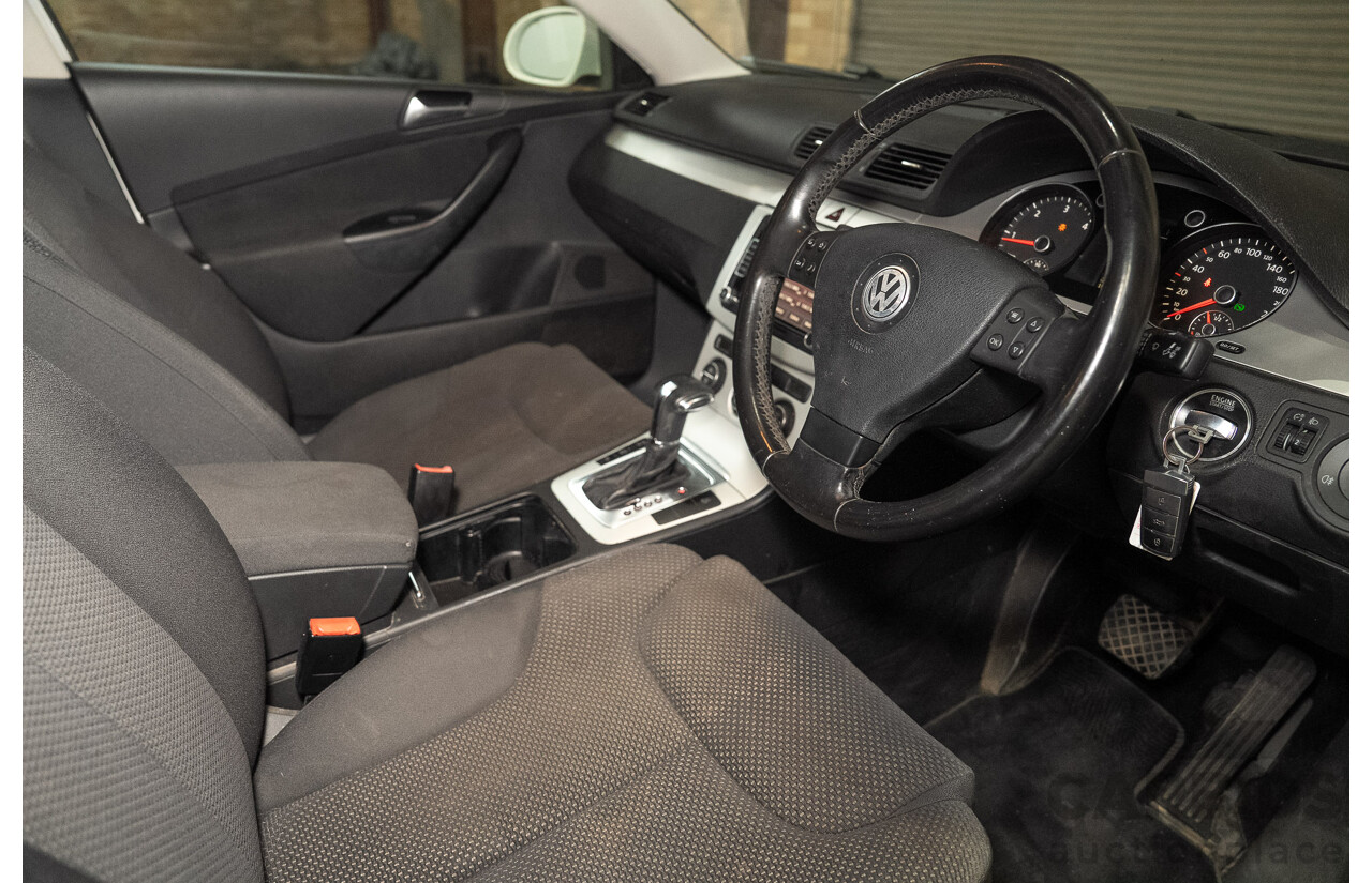 6/2009 Volkswagen Passat 125 TDI 3C MY09 4d Sedan Candy White Turbo Diesel 2.0L