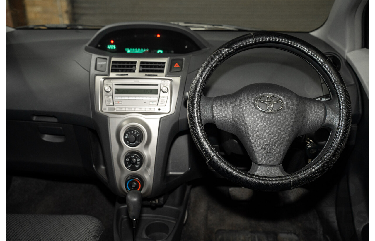 02/2011 Toyota Yaris YR NCP90R 10 Upgrade 5d Hatchback Black 1.3L