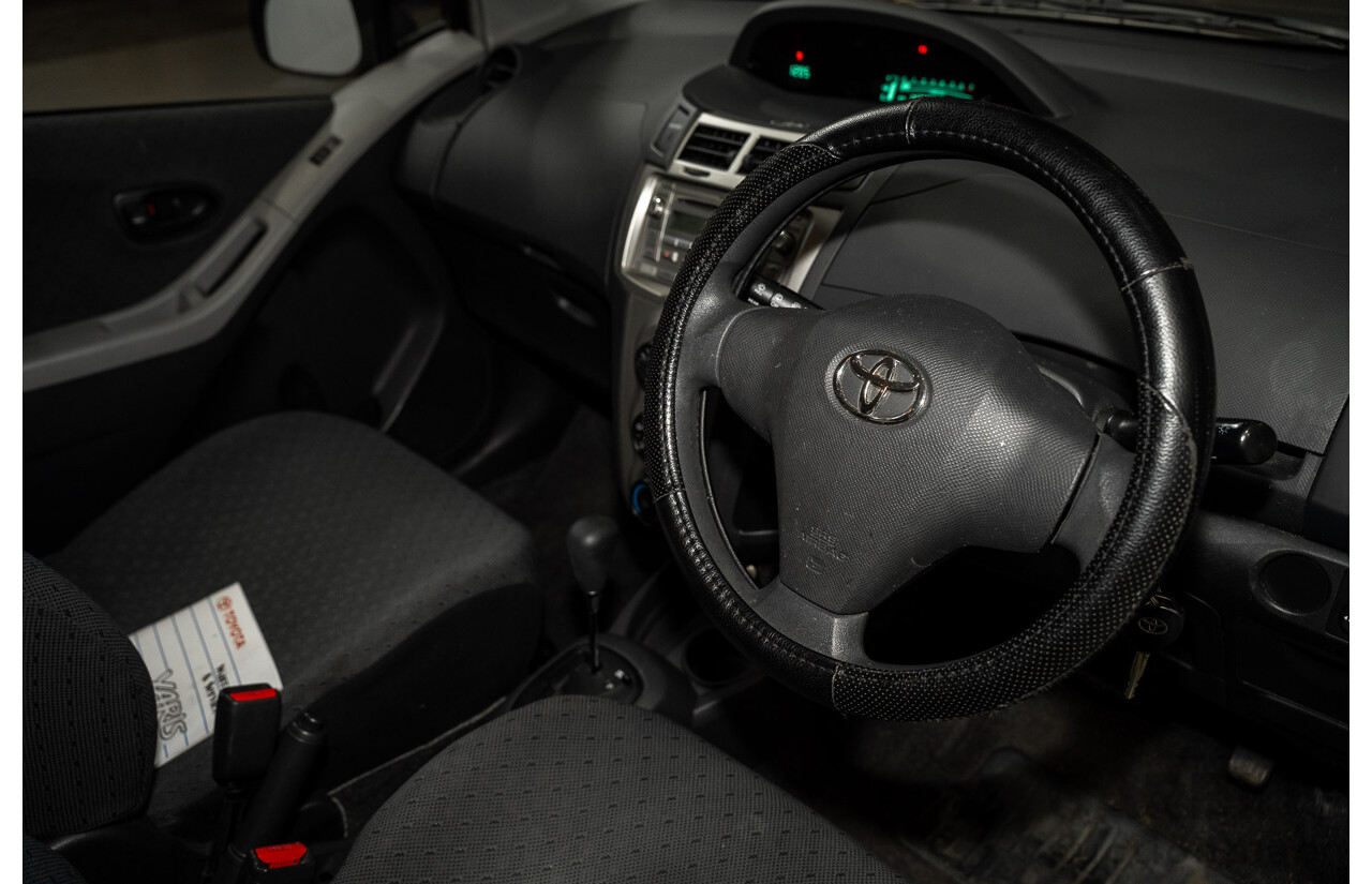 02/2011 Toyota Yaris YR NCP90R 10 Upgrade 5d Hatchback Black 1.3L
